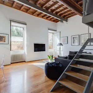 Apartment Loft In Trastevere, Rome